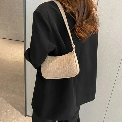 Populær retro mild temperament liten firkantet bag 2024 høst skulder håndholdt mote casual yankee underarm liten firkantet bag