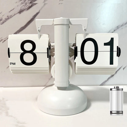 Un orologio lanciante con pagina che si gira automaticamente per la moderna decorazione per la casa.